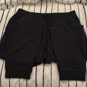 Perfect condition men’s Lululemon Joggers